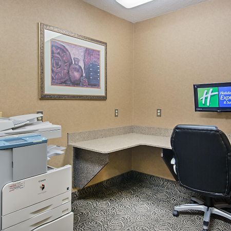 Holiday Inn Express Hotel & Suites Saskatoon By Ihg Dış mekan fotoğraf