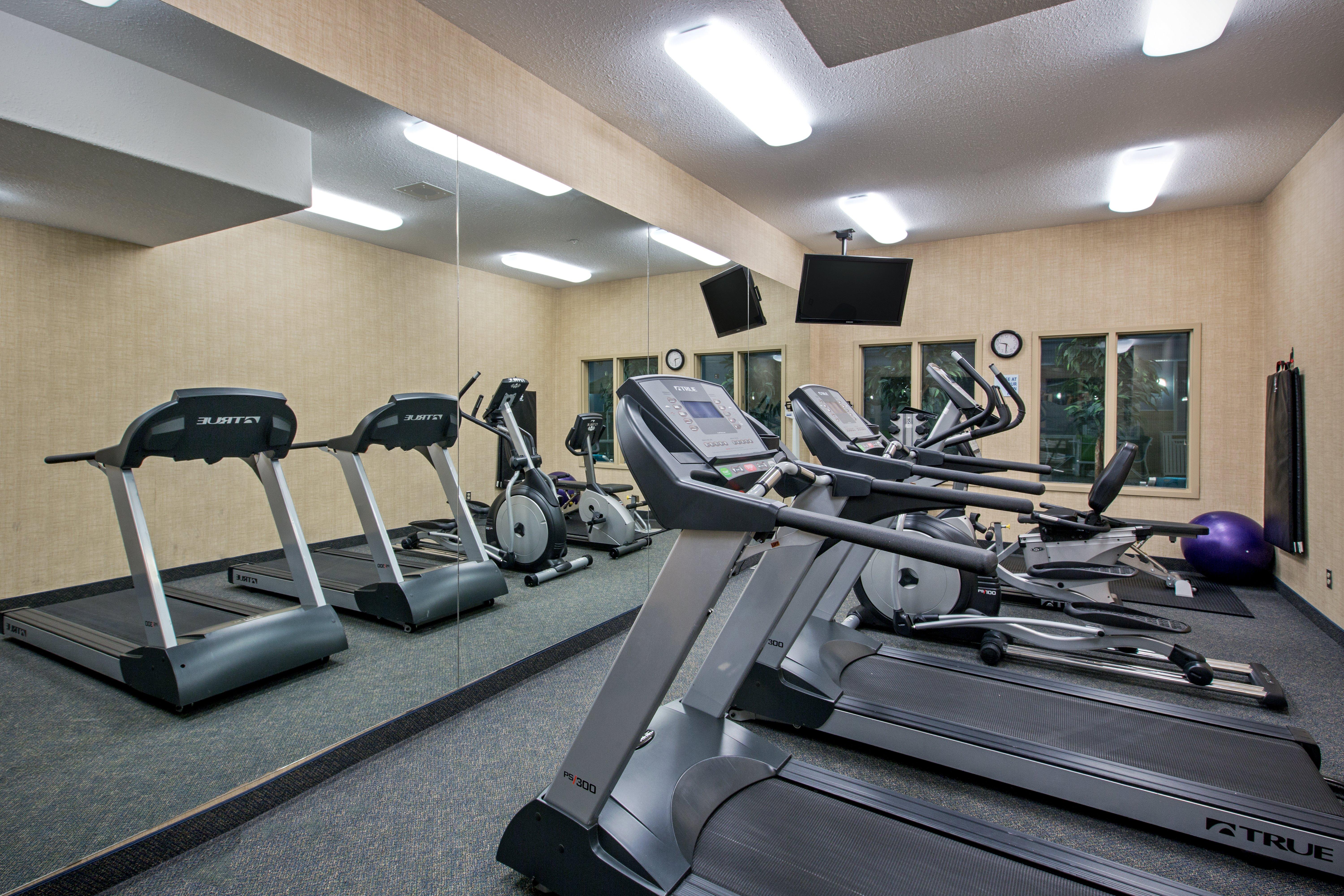 Holiday Inn Express Hotel & Suites Saskatoon By Ihg Dış mekan fotoğraf
