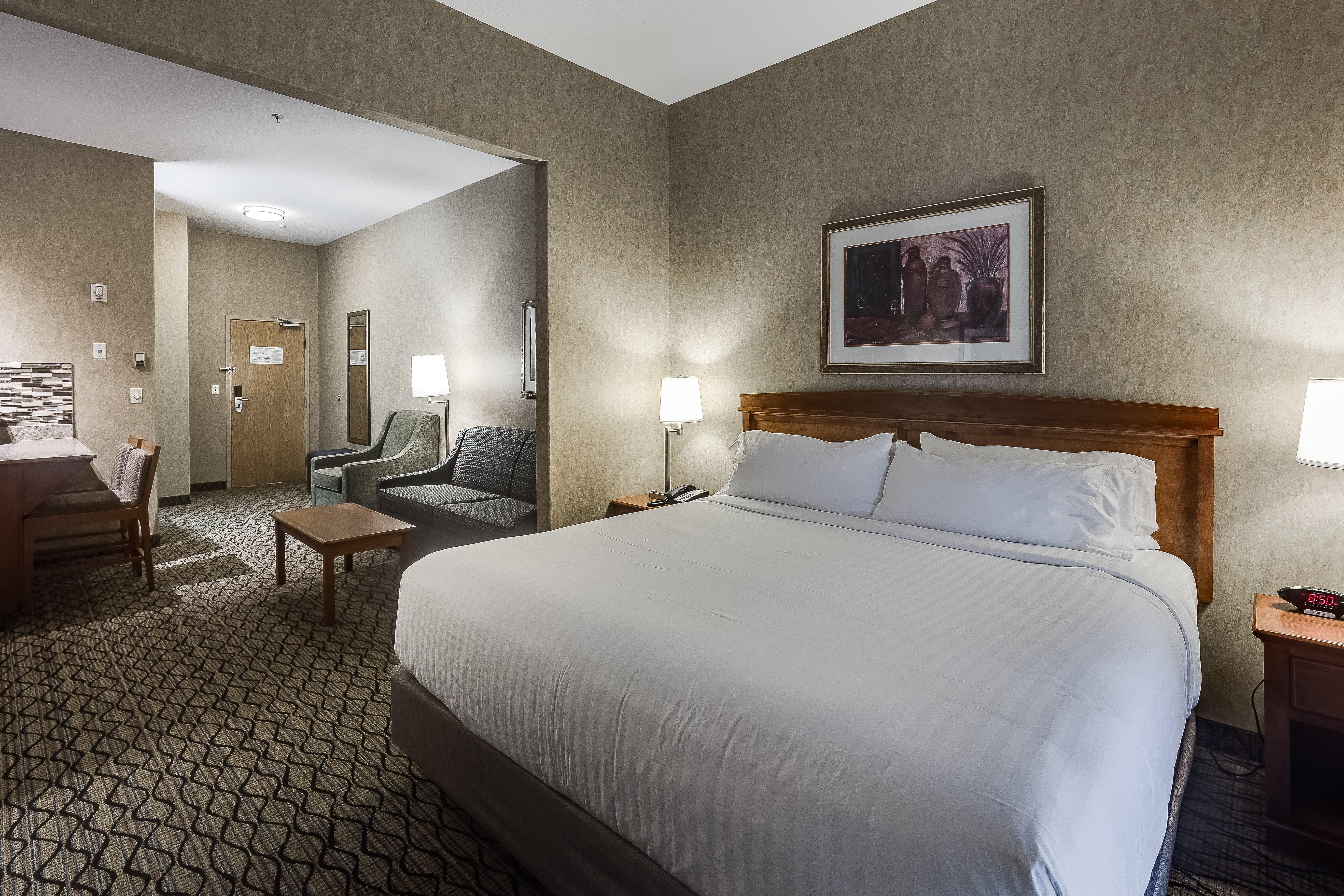 Holiday Inn Express Hotel & Suites Saskatoon By Ihg Dış mekan fotoğraf