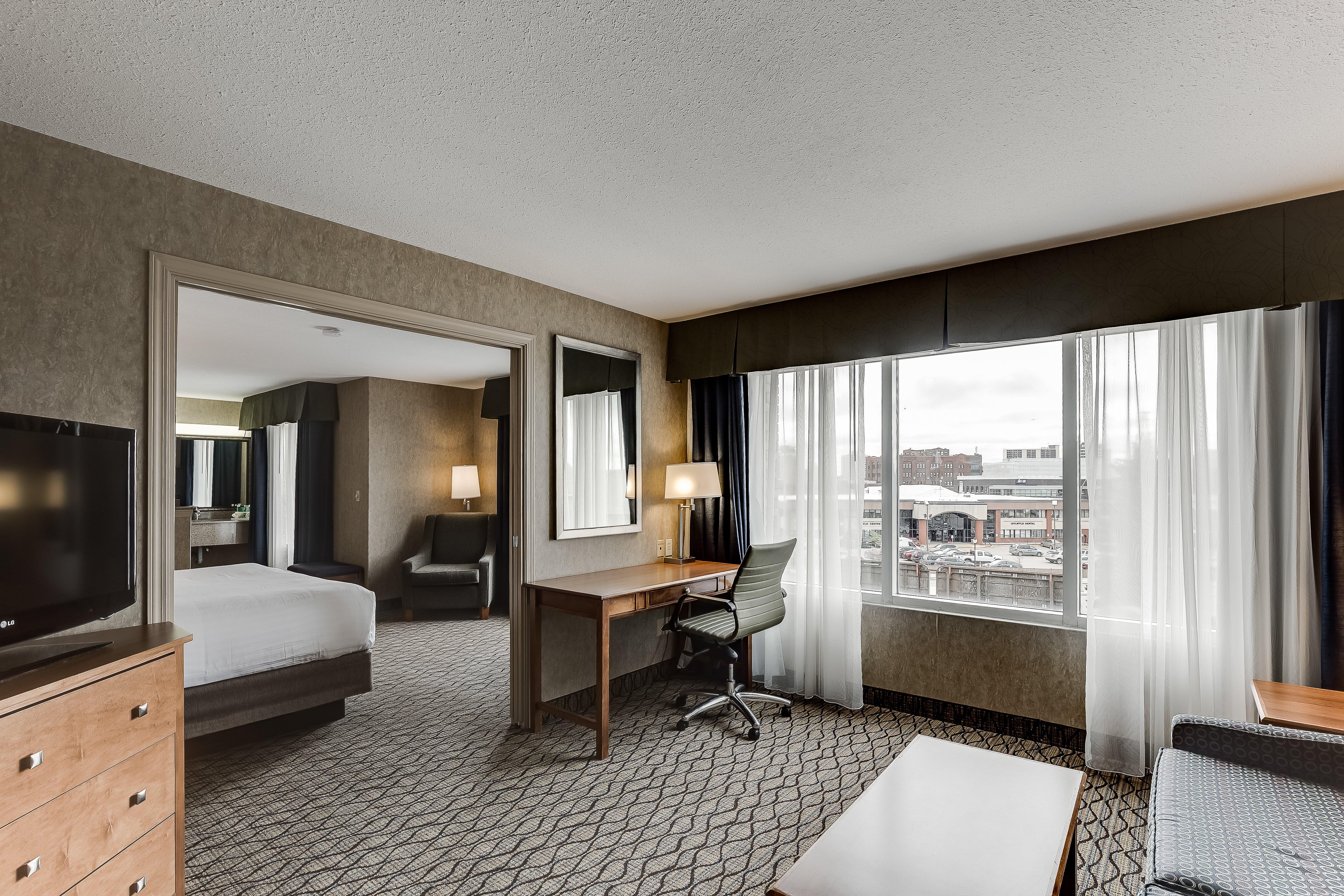 Holiday Inn Express Hotel & Suites Saskatoon By Ihg Dış mekan fotoğraf
